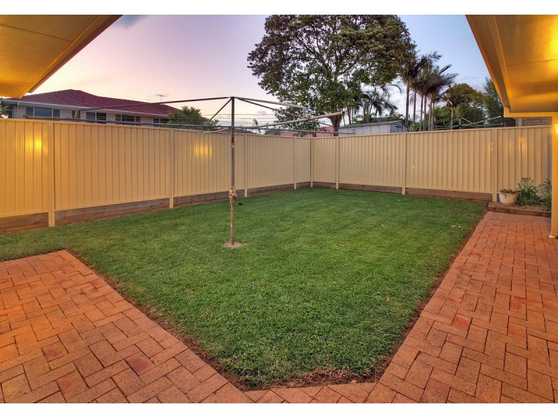 73 Bordeaux Street, Eight Mile Plains QLD 4113