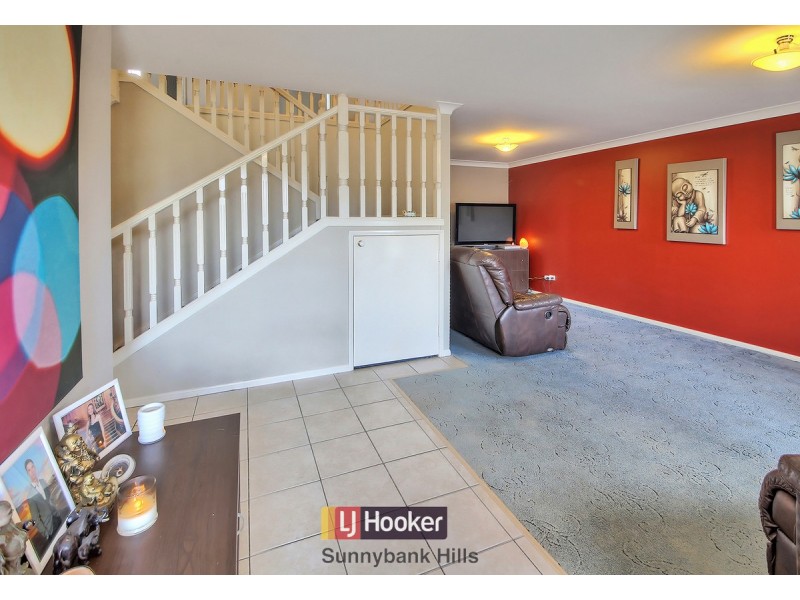 24 Cornell Close, Regents Park QLD 4118