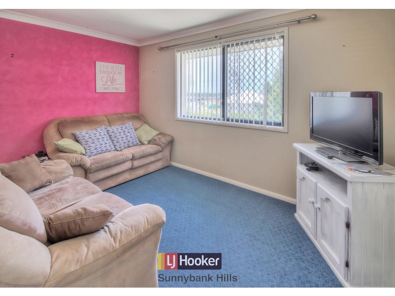 24 Cornell Close, Regents Park QLD 4118