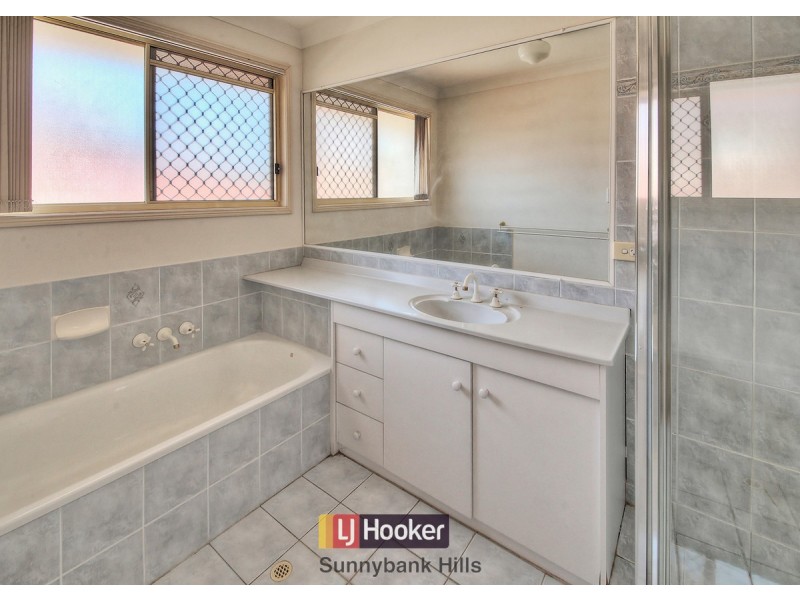 10 Tulipwood Place, Stretton QLD 4116