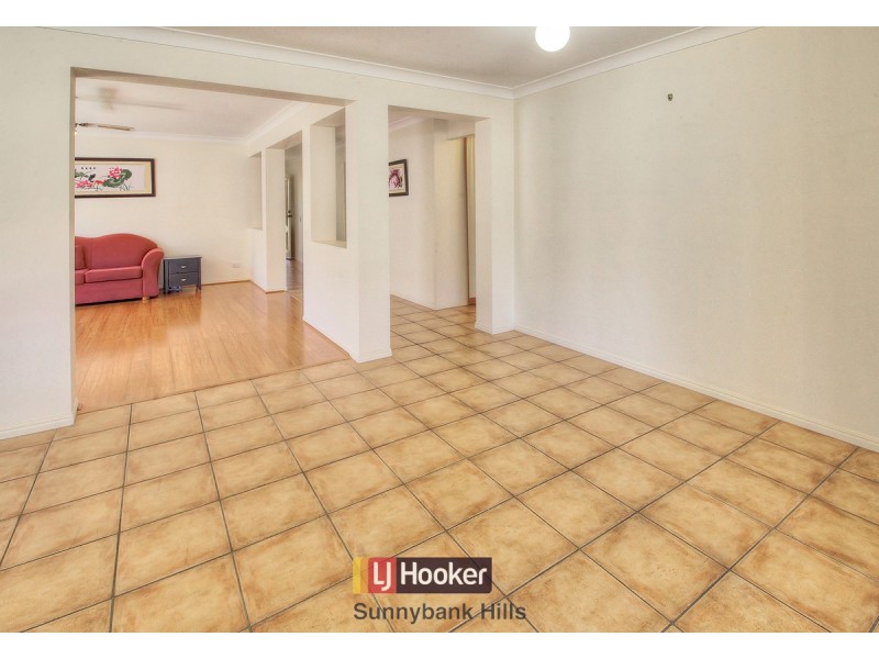 21/15 Parnassus Street, Robertson QLD 4109