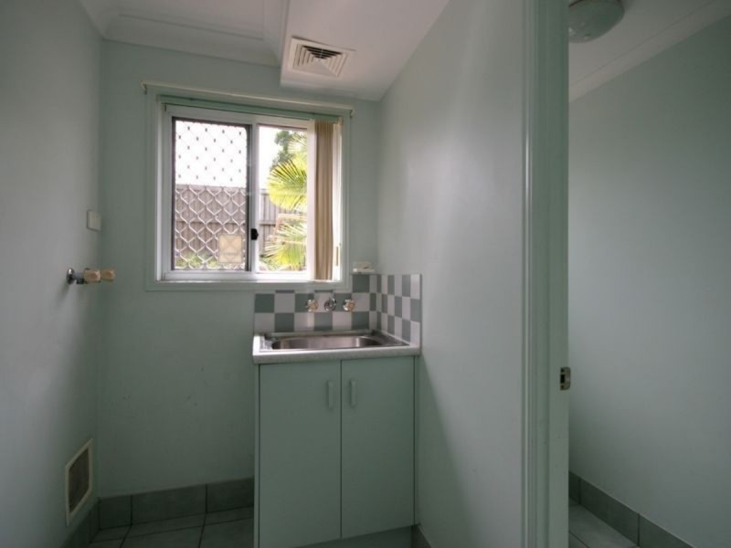 9/18 Swan Lake Crescent, Calamvale QLD 4116