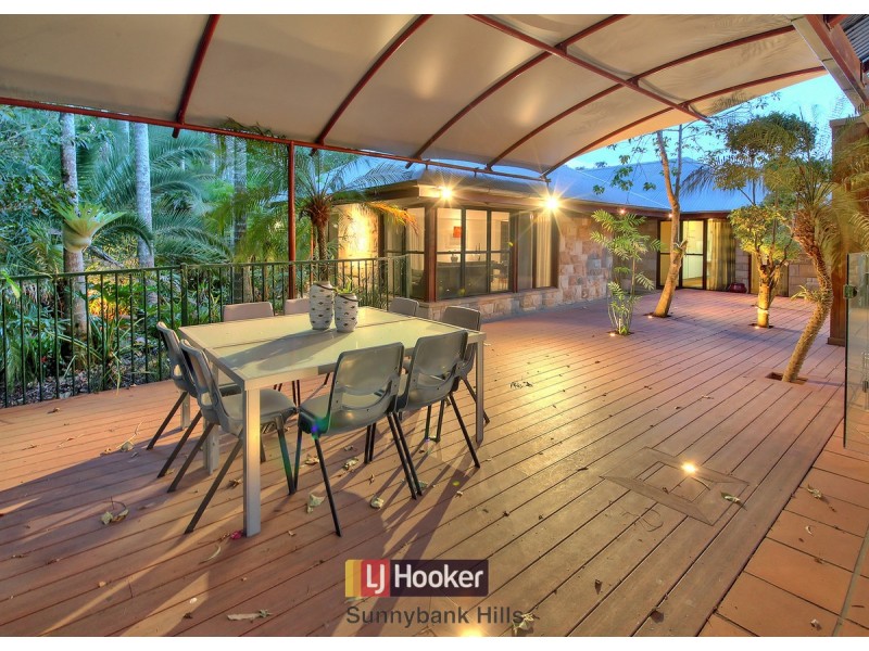 24 Dance Crescent, Eight Mile Plains QLD 4113