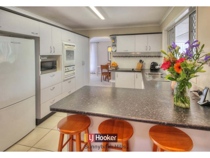 56 Casuarina Crescent, Calamvale QLD 4116