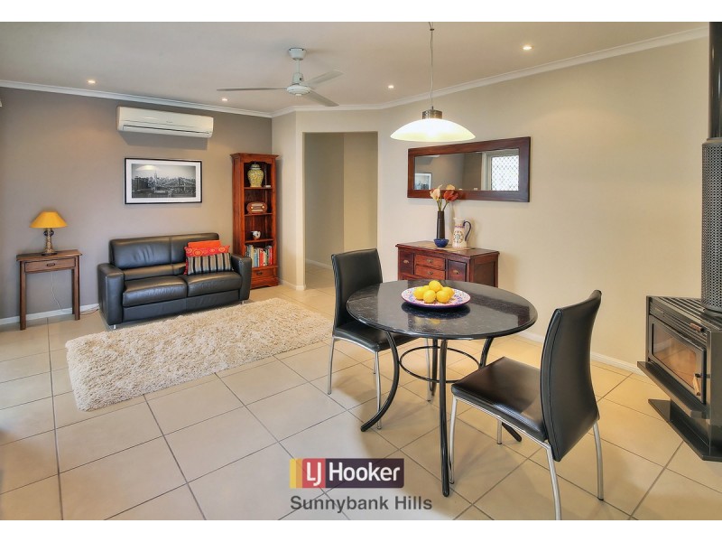 56 Casuarina Crescent, Calamvale QLD 4116