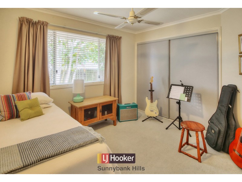 56 Casuarina Crescent, Calamvale QLD 4116