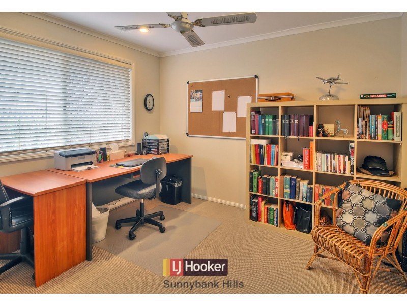 56 Casuarina Crescent, Calamvale QLD 4116