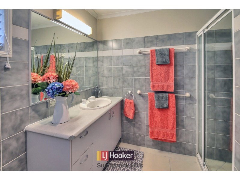 56 Casuarina Crescent, Calamvale QLD 4116