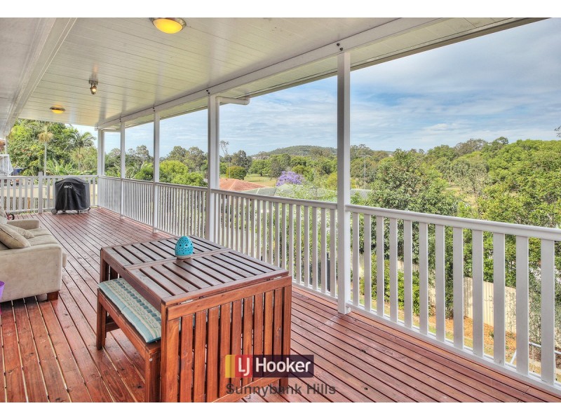 7 Harvest Street, Mansfield QLD 4122