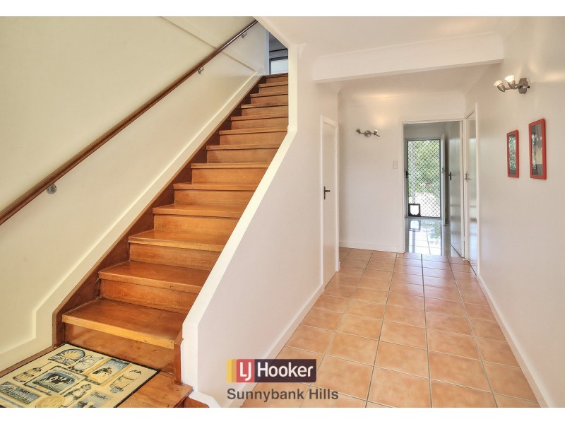 7 Harvest Street, Mansfield QLD 4122