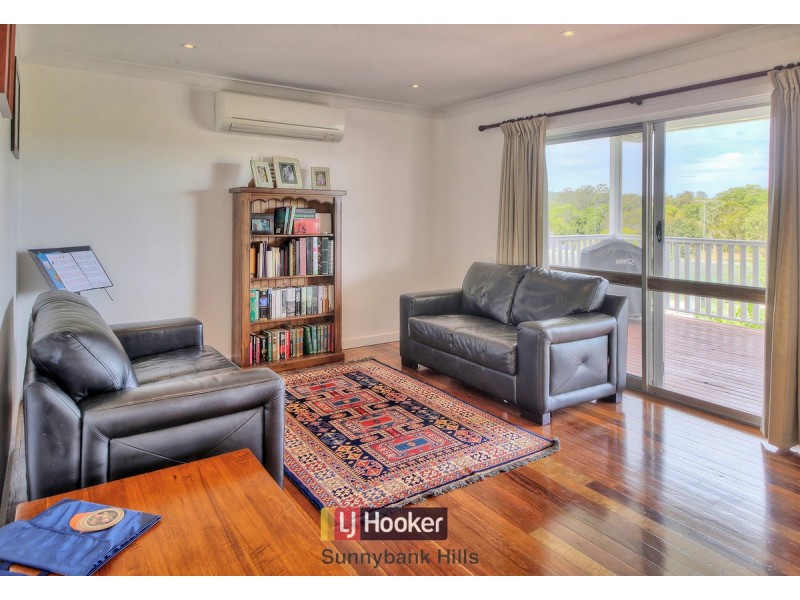 7 Harvest Street, Mansfield QLD 4122