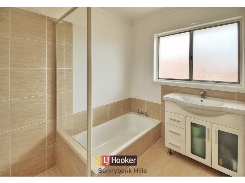 7 Harvest Street, Mansfield QLD 4122