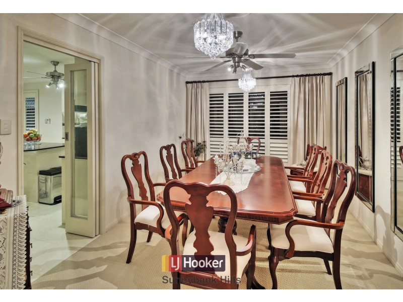 7 Amber Close, Eight Mile Plains QLD 4113