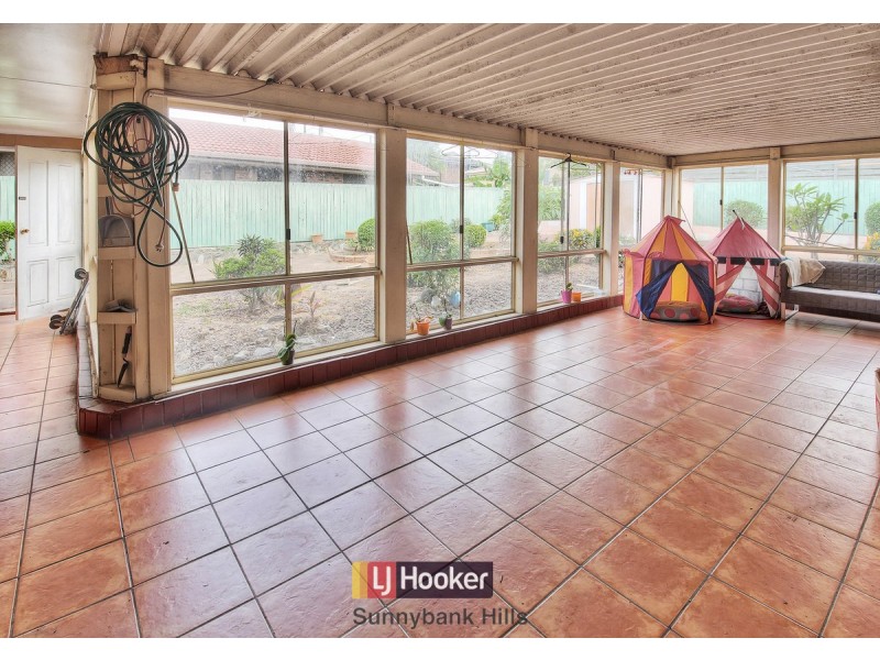 17 Cherrywood Street, Sunnybank Hills QLD 4109