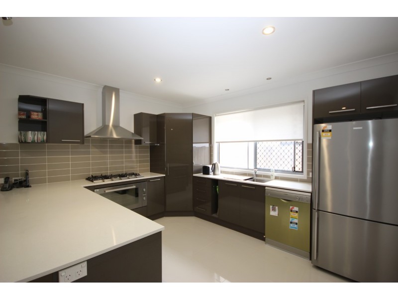 10 Aster Place, Calamvale QLD 4116