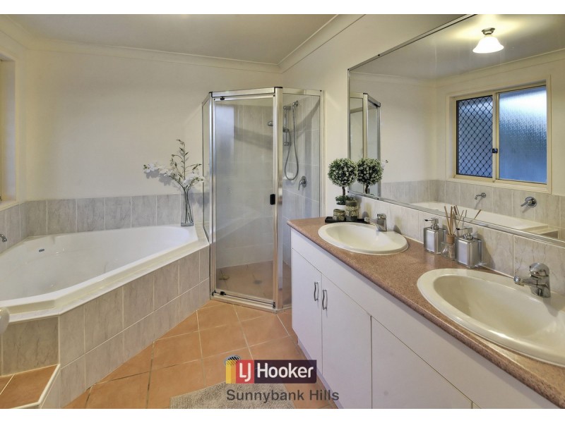 20 Raincliffe Place, Calamvale QLD 4116