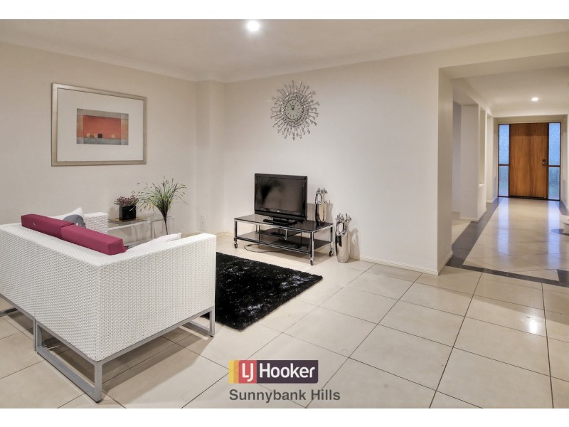 20 Raincliffe Place, Calamvale QLD 4116