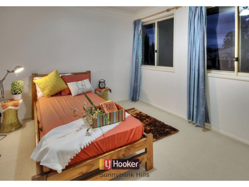 20 Raincliffe Place, Calamvale QLD 4116