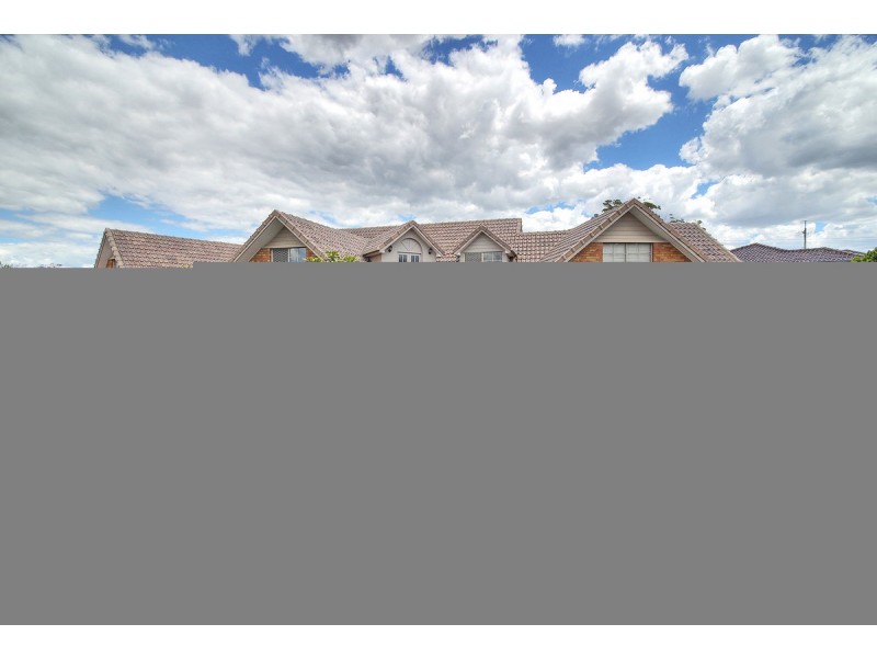 11 Peterleen Street, Robertson QLD 4109