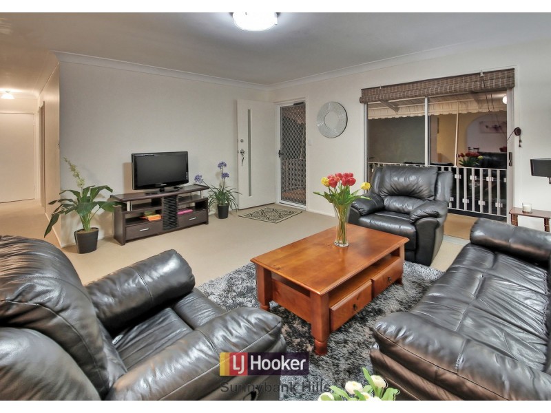 7 Damson Street, Macgregor QLD 4109