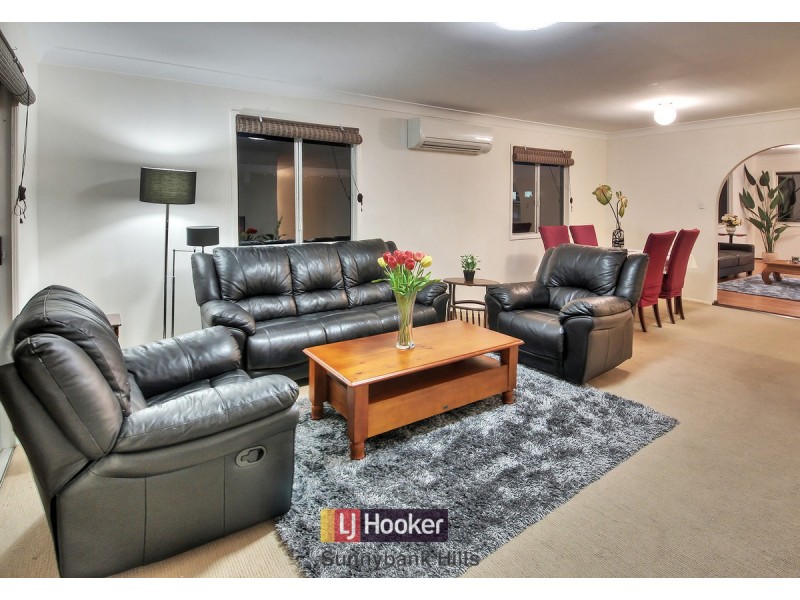 7 Damson Street, Macgregor QLD 4109