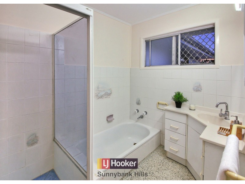 7 Damson Street, Macgregor QLD 4109