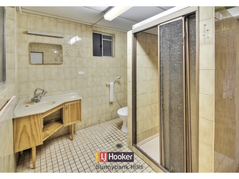 7 Damson Street, Macgregor QLD 4109