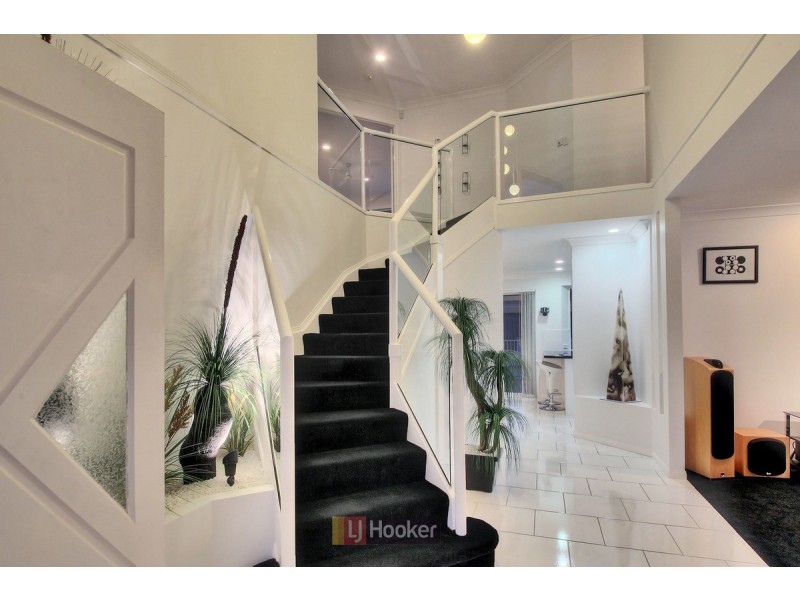 11 St John Close, Parkinson QLD 4115