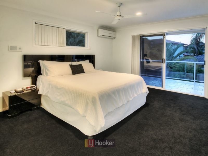 11 St John Close, Parkinson QLD 4115