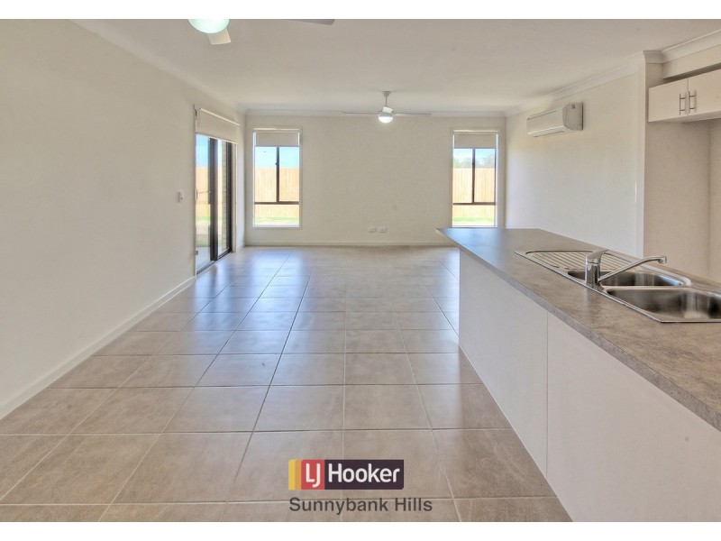 27 Mt Archer Road, Park Ridge QLD 4125