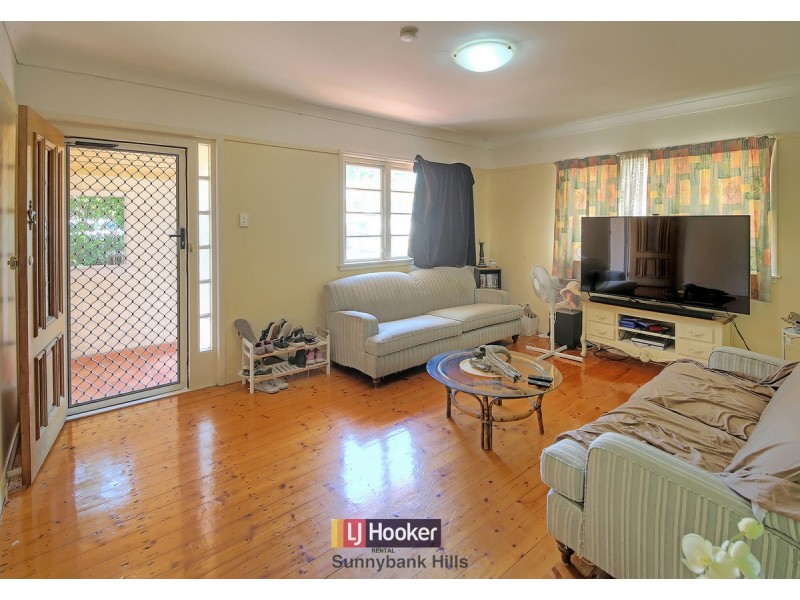 11 Deacon Street, Coopers Plains QLD 4108