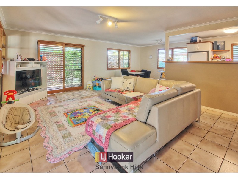 72 Bolton Street, Eight Mile Plains QLD 4113