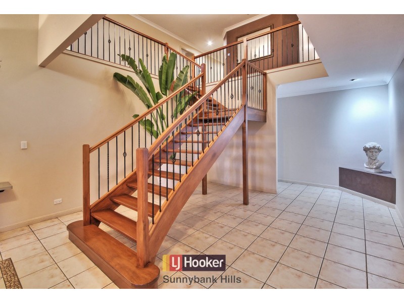 15 Bayswater Close, Sunnybank Hills QLD 4109