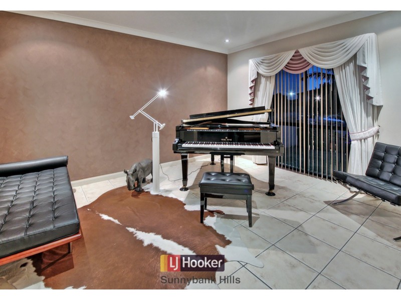 15 Bayswater Close, Sunnybank Hills QLD 4109