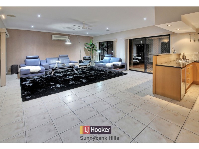 15 Bayswater Close, Sunnybank Hills QLD 4109