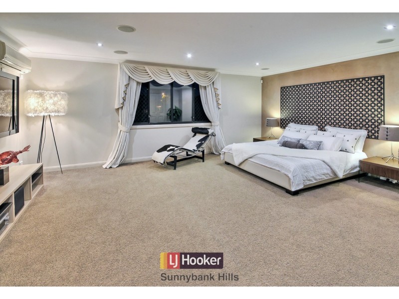 15 Bayswater Close, Sunnybank Hills QLD 4109