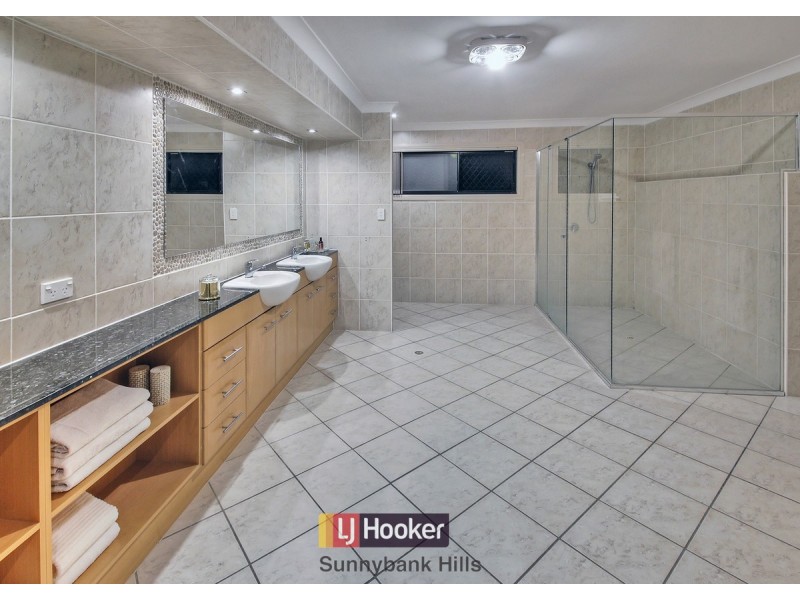 15 Bayswater Close, Sunnybank Hills QLD 4109