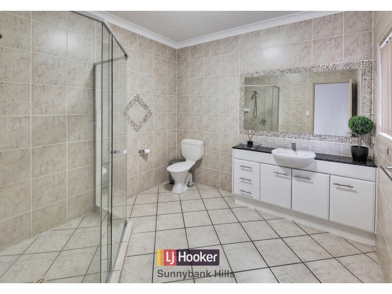 15 Bayswater Close, Sunnybank Hills QLD 4109