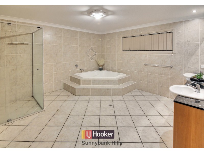 15 Bayswater Close, Sunnybank Hills QLD 4109