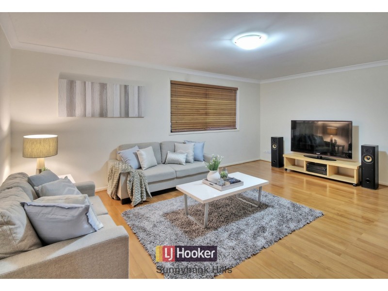 15 Avonlea Place, Eight Mile Plains QLD 4113