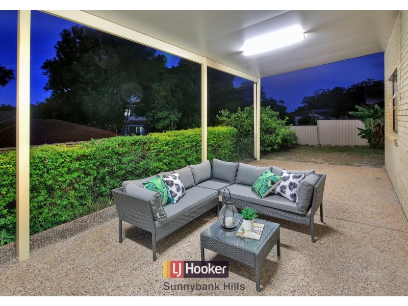 15 Avonlea Place, Eight Mile Plains QLD 4113