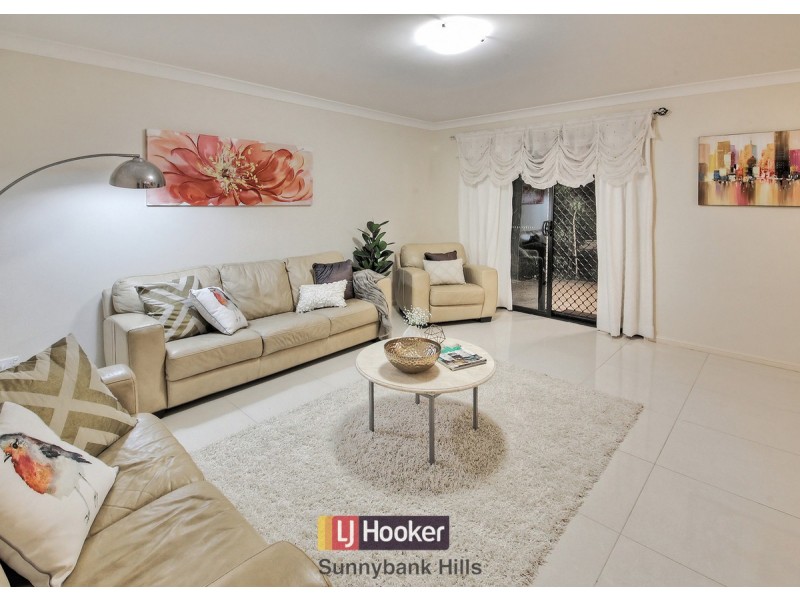 15 Avonlea Place, Eight Mile Plains QLD 4113