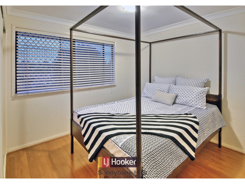 15 Avonlea Place, Eight Mile Plains QLD 4113