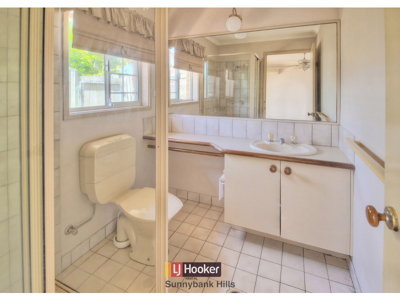 12 Chateau Street, Calamvale QLD 4116