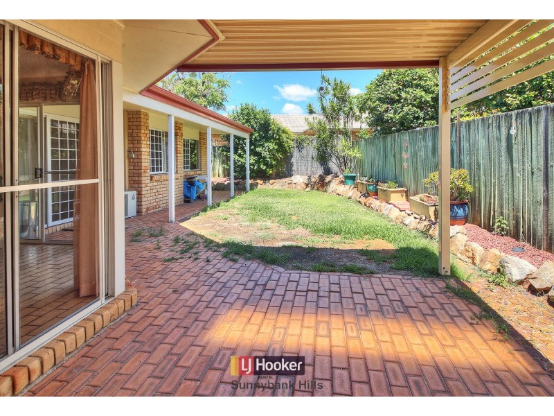 12 Chateau Street, Calamvale QLD 4116