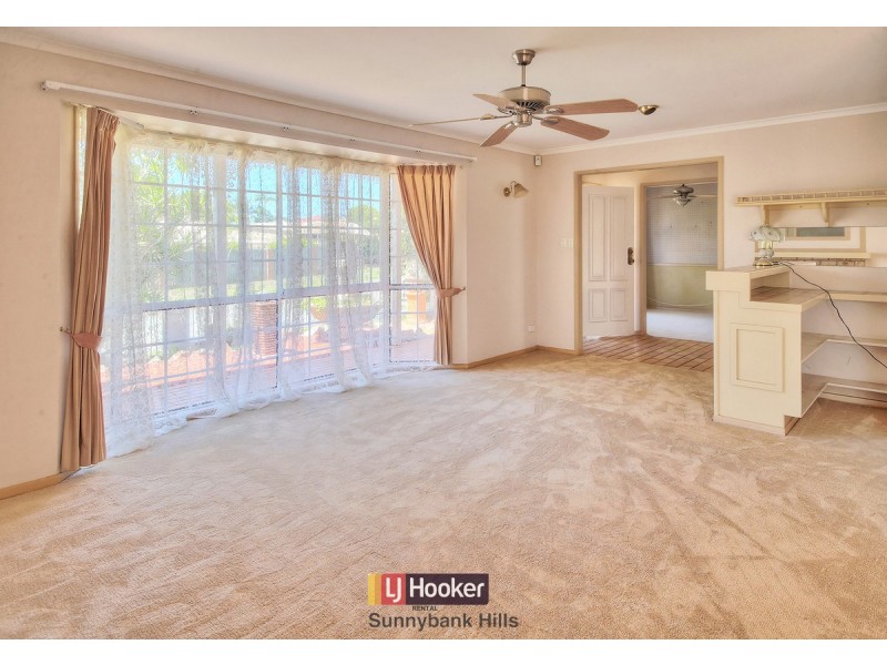 12 Chateau Street, Calamvale QLD 4116