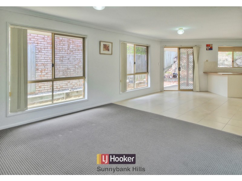 8 Wilshire Place, Runcorn QLD 4113