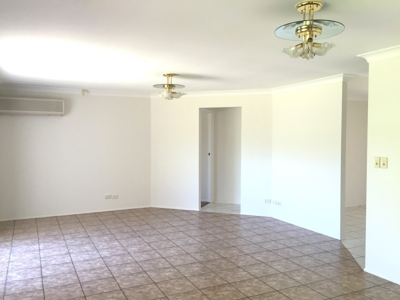 2 Waterlily Place, Calamvale QLD 4116