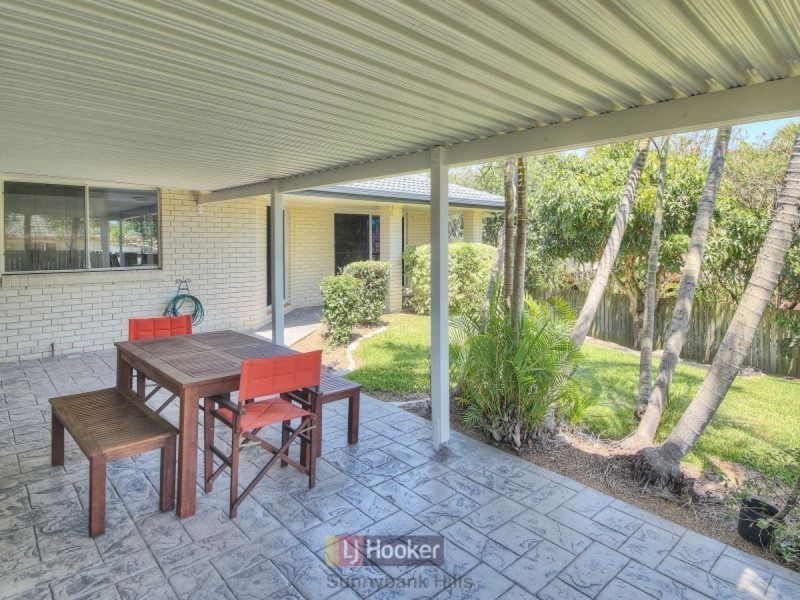 17 Golden Rain Place, Stretton QLD 4116