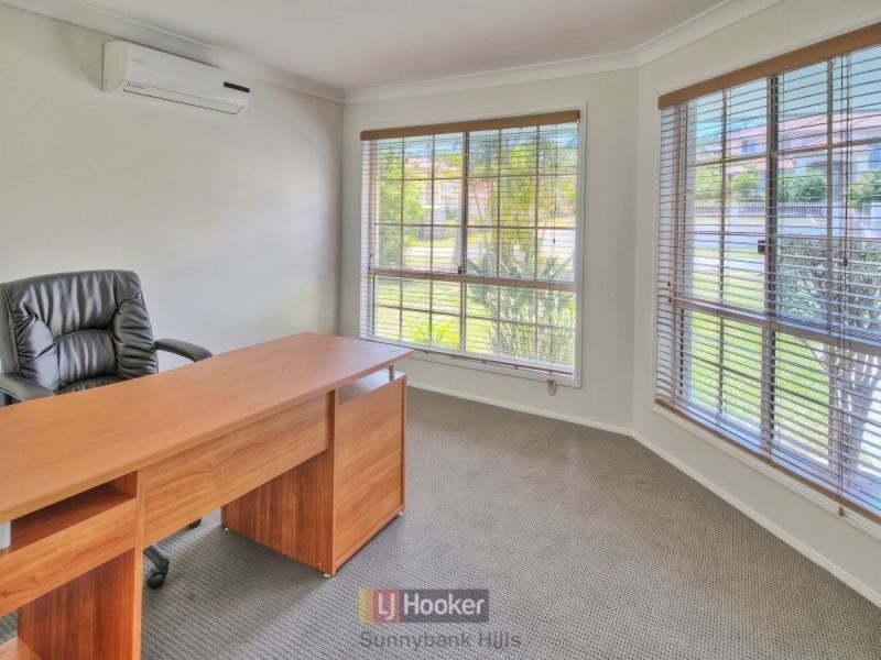 17 Golden Rain Place, Stretton QLD 4116